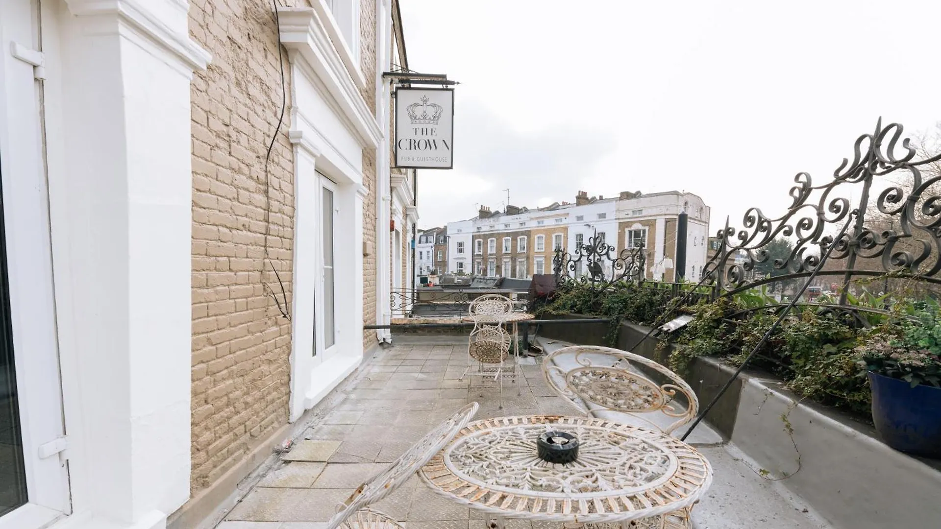 Guest house The Crown Pub & Guesthouse London