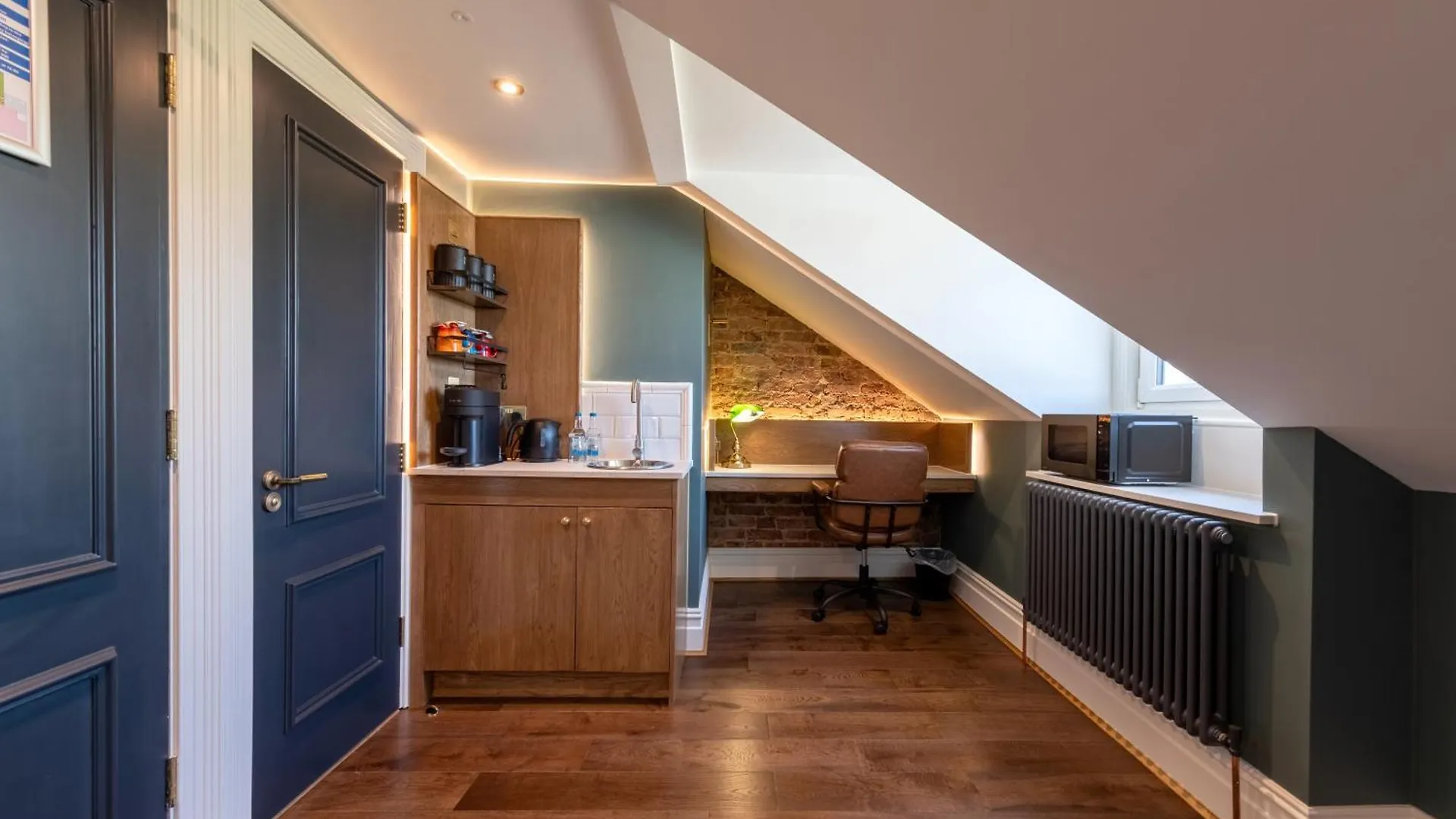 Pensionat The Crown Pub & Guesthouse London
