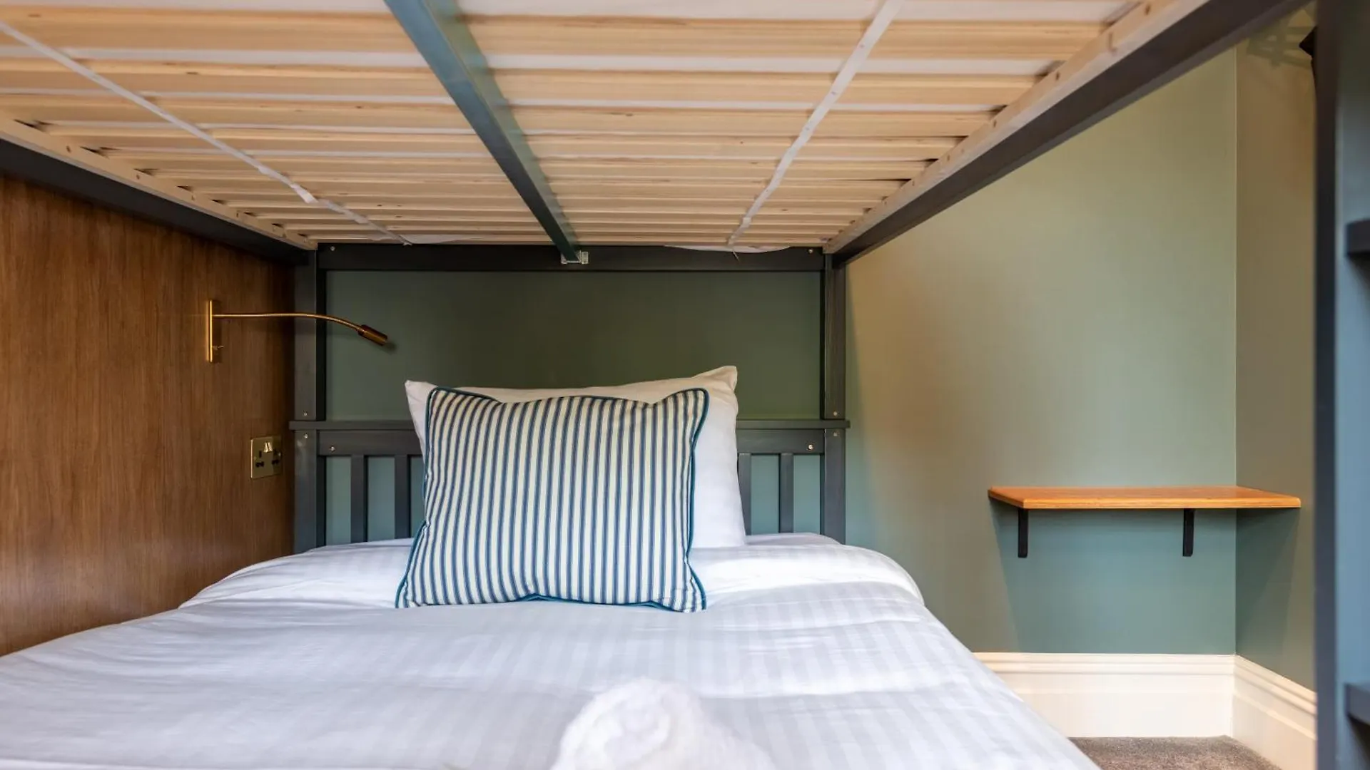 Pensionat The Crown Pub & Guesthouse London