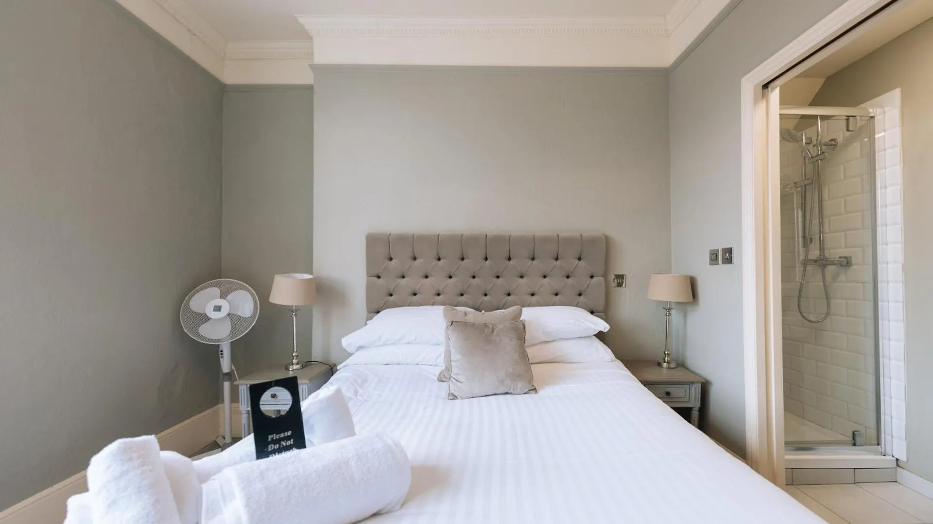 The Crown Pub & Guesthouse Londres Maison d'hôtes